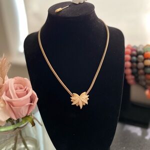 Vintage Monet Gold-Tone Pendant Necklace – Leaf/Floral Design